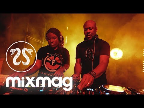 FLOORPLAN (Robert & Lyric Hood) live at CRSSD Fest Fall 2017 - UCQdCIrTpkhEH5Z8KPsn7NvQ