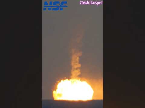 WOW! Le booster du #starship EXPLOSE en mer après avoir ...