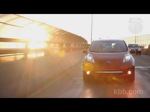 2012 Nissan Leaf Review - Kelley Blue Book - UCj9yUGuMVVdm2DqyvJPUeUQ