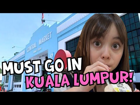 Japanese Girl Explores Malaysia’s Famous Central Market! Local Crafts & Food Adventure!