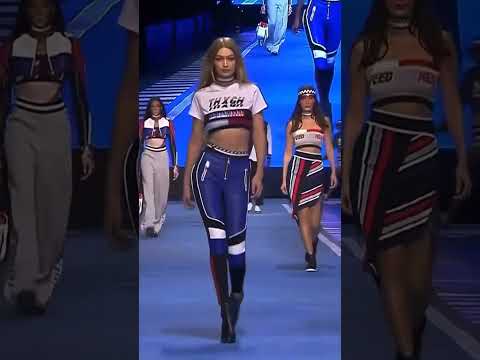 Gigi Hadid walking like she owns the world 🌍#gigihadid #runwayqueen #model #supermodel