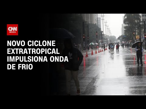 Novo ciclone extratropical impulsiona onda de frio | CNN NEWSROOM