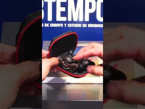 Que no se enreden tus monitores de cable🦻 #MusicStore #BTEMPO #cdmx #salasdeensayo