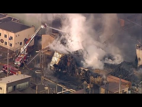 Incêndio devastador em fábrica de químicos nos EUA