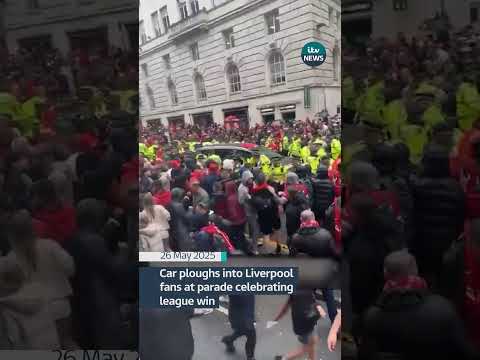 Car strikes pedestrians at Liverpool Premier League parade #itvnews #news