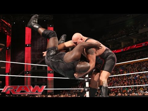 Mark Henry vs. Big Show: Raw, Sept. 28, 2015 - UCJ5v_MCY6GNUBTO8-D3XoAg