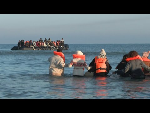 Migrants in northern France attempt to cross the English Channel | AFP