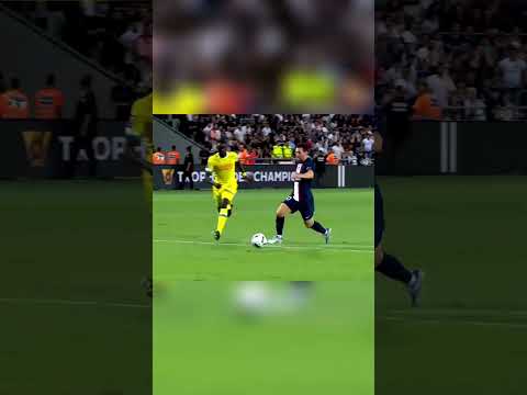 Messi's MAGIC in seconds 🐐 #messi #futbol #soccer #goals #psg #skills