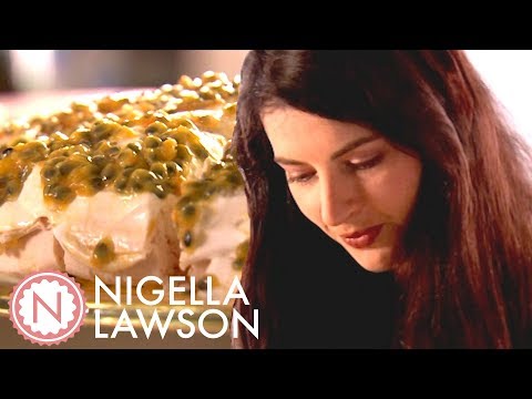 Nigella Lawson’s Passion Fruit Pavlova | Nigella Bites