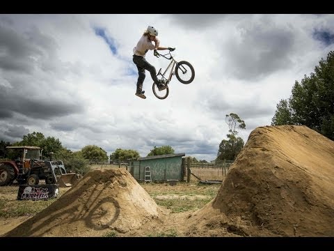 Backyard BMX session with Paul Langland - UCblfuW_4rakIf2h6aqANefA