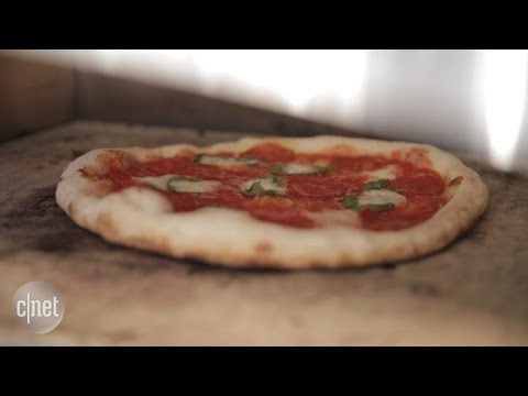 Ultra premium Monogram Pizza Oven gets piping hot for superb pies - UCOmcA3f_RrH6b9NmcNa4tdg