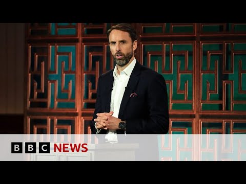 Sir Gareth Southgate says boys need ‘role models’ not gaming and porn | BBC News
