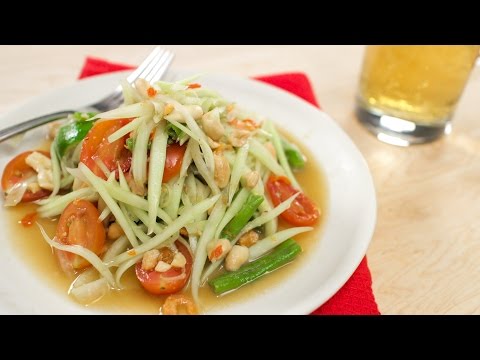 Green Papaya Salad Recipe (Som Tum) ส้มตำไทย - Hot Thai Kitchen! - UC27C_HWo-UmKkdWGsRJZ8EA