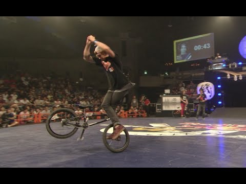 Flatland BMX Competition - Red Bull Circle of Balance 2012 Japan - UCblfuW_4rakIf2h6aqANefA