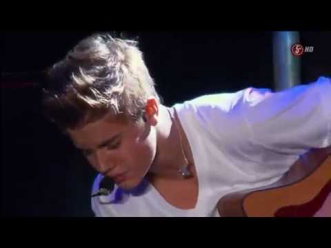 Justin Bieber singing Never let you go live -  Mexico 2012