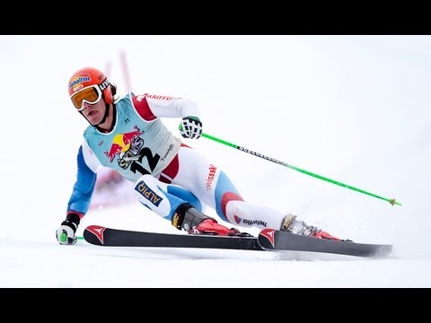 Slalom Skiing Contest - Red Bull Skills 2013 Switzerland - UCblfuW_4rakIf2h6aqANefA