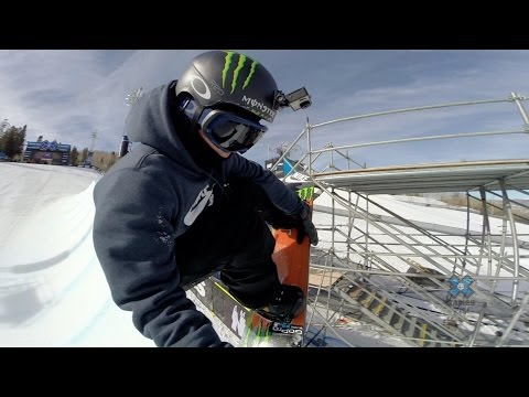 GoPro: Building a Halfpipe With Frank Wells - UCqhnX4jA0A5paNd1v-zEysw