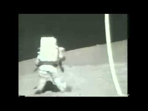 Apollo 17 Astronaut Falls on the Moon | Video - UCVTomc35agH1SM6kCKzwW_g