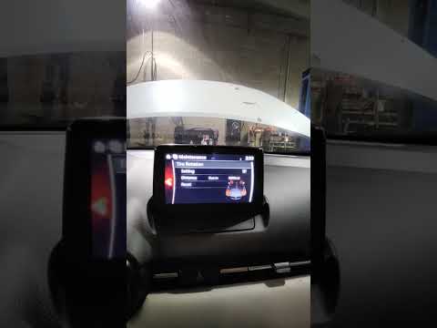 Cómo reiniciar el servicio en el Mazda CX-3