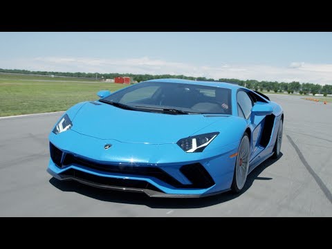 What it's like to speed around a track in Lamborghini's new flagship supercar – the Aventador S - UCcyq283he07B7_KUX07mmtA