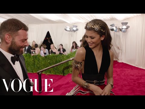 Zendaya and Fausto Puglisi at the Met Gala 2015 | China: Through the Looking Glass - UCRXiA3h1no_PFkb1JCP0yMA