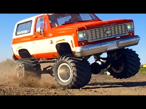 RC ADVENTURES - BOOSTED CHEVY K5 Blazer on 6s Lipo Pulls the JUDGE - Trail Finder 2 4x4 PULLER - UCxcjVHL-2o3D6Q9esu05a1Q