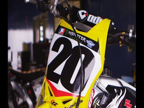 Inside Broc Tickle's Factory Jimmy Johns RCH Suzuki RMZ 450 - UC13uOawMwZh56D2dEn41Gyw