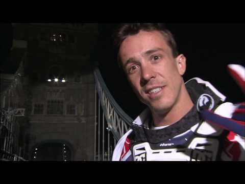 Robbie Maddison backflips the Tower Bridge in London - UCblfuW_4rakIf2h6aqANefA