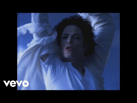 Michael Jackson - Ghosts (official video) - UCulYu1HEIa7f70L2lYZWHOw