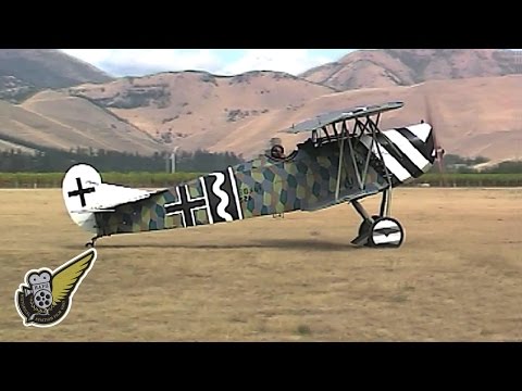 WW1 German Fighter Biplane - Fokker D.vii - UC6odimYAtqsr0_7m8p2Dhiw