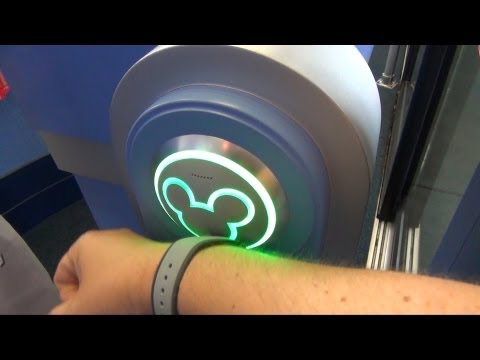 MagicBand Testing at Resort Room Door, Epcot Attractions and Food Purchase, MyMagic+, FastPass+ - UCe-gHr2O_LP7t0YJYHZQZlg