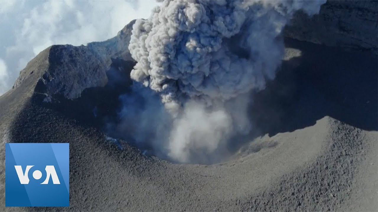 Mexican Popocatepetl Volcano Spews Ash | VOA News