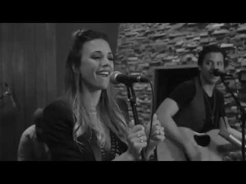 Jana Kramer - Don't Touch My Radio