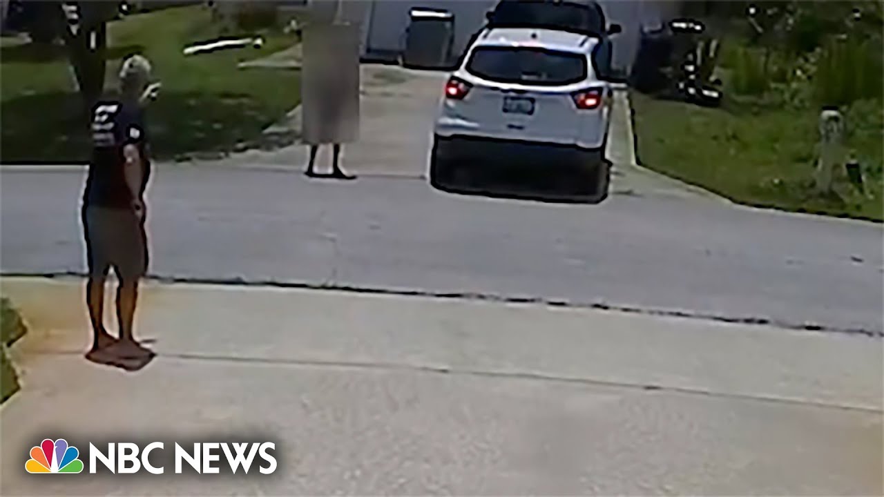 Watch: Florida man points gun at woman’s head after she backed into his driveway