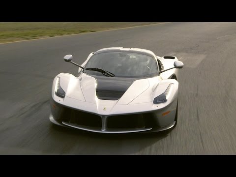 On the road: 2015 LaFerrari - UCOmcA3f_RrH6b9NmcNa4tdg