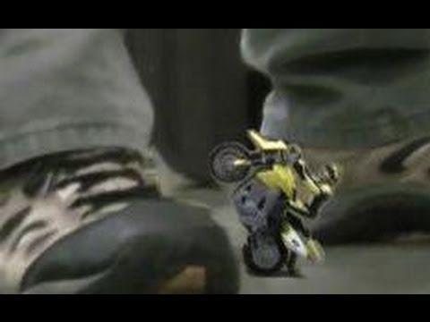 Air Hogs Moto Frenzy Review worlds smallest rc motorcycle. - UCXIEKfybqNoxxSpHYT_RVxQ