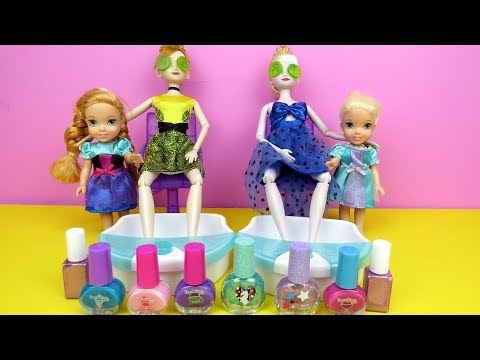 Spa ! Elsa and Anna toddlers at beauty salon -  Barbie is hair stylist - nails painting - shopping - UCQ00zWTLrgRQJUb8MHQg21A