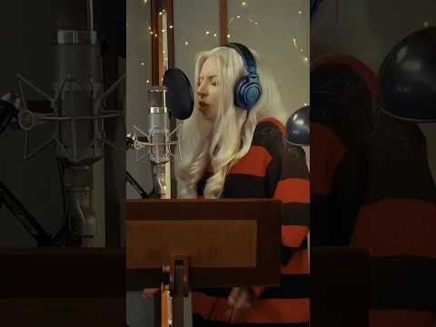 Gaga Claus Is Coming To Town ! 🤶🏻