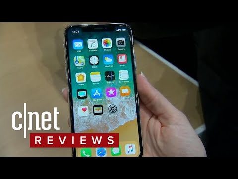 iPhone X hands-on: Apple's high-end phone pulls all the stops (CNET News) - UCOmcA3f_RrH6b9NmcNa4tdg