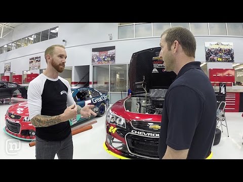 Jeff Gordon's Secret to Winning At Hendrick Motorsports: Garage Tours w/ Chris Forsberg - UCsert8exifX1uUnqaoY3dqA