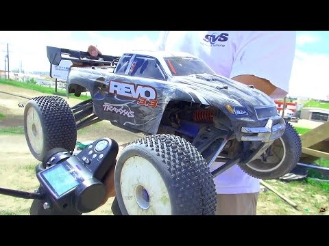 RC ADVENTURES - Traxxas Revo 3.3 Nitro 2spd 4WD Monster Truck - UCxcjVHL-2o3D6Q9esu05a1Q