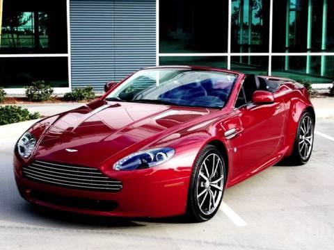 2010 Aston Martin V8 Vantage Video Review - Kelley Blue Book - UCj9yUGuMVVdm2DqyvJPUeUQ