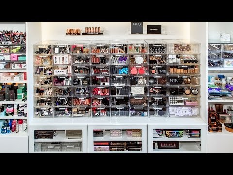 MAKEUP COLLECTION AND ORGANIZATION | DESI PERKINS - UCG9nVSLp4nQlW79sY5ihRrg