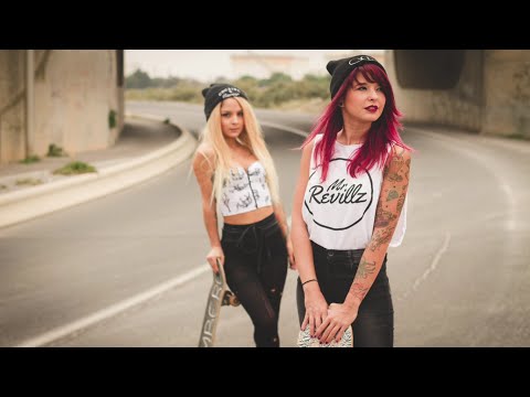 MrRevillz Year Mix 2015 (Mixed by LCAW) - UCd3TI79UTgYvVEq5lTnJ4uQ