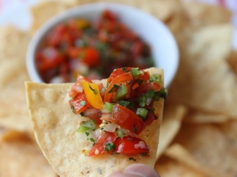 Salsa Cruda - Tomato Salsa Recipe for Cinco de Mayo - UCRIZtPl9nb9RiXc9btSTQNw