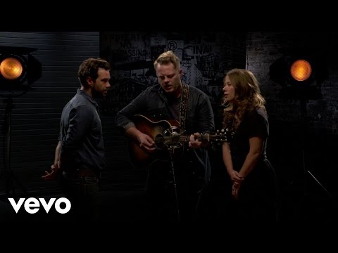 The Lone Bellow - Watch Over Us - Vevo dscvr (Live) - UC2pmfLm7iq6Ov1UwYrWYkZA