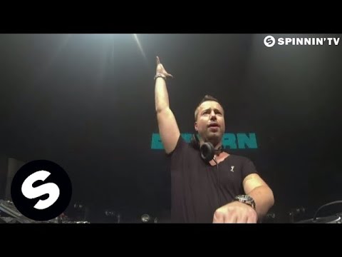 Ummet Ozcan - SuperWave (Played by Sander van Doorn @ Spinnin' Sessions 2014) - UCpDJl2EmP7Oh90Vylx0dZtA