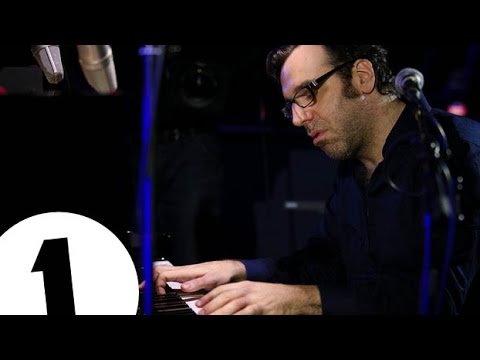 Chilly Gonzales Deconstructs Pop in 2015 - Radio 1's Piano Sessions - UC-FQUIVQ-bZiefzBiQAa8Fw