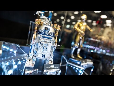 SDCC 2014: Sideshow Collectibles Booth Tour - UCiDJtJKMICpb9B1qf7qjEOA