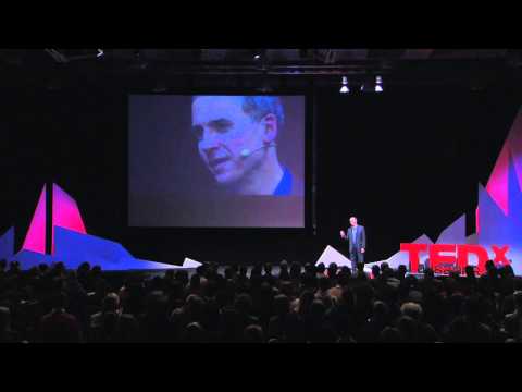 Graduation day: John Zimmer at TEDxLausanne - UCsT0YIqwnpJCM-mx7-gSA4Q